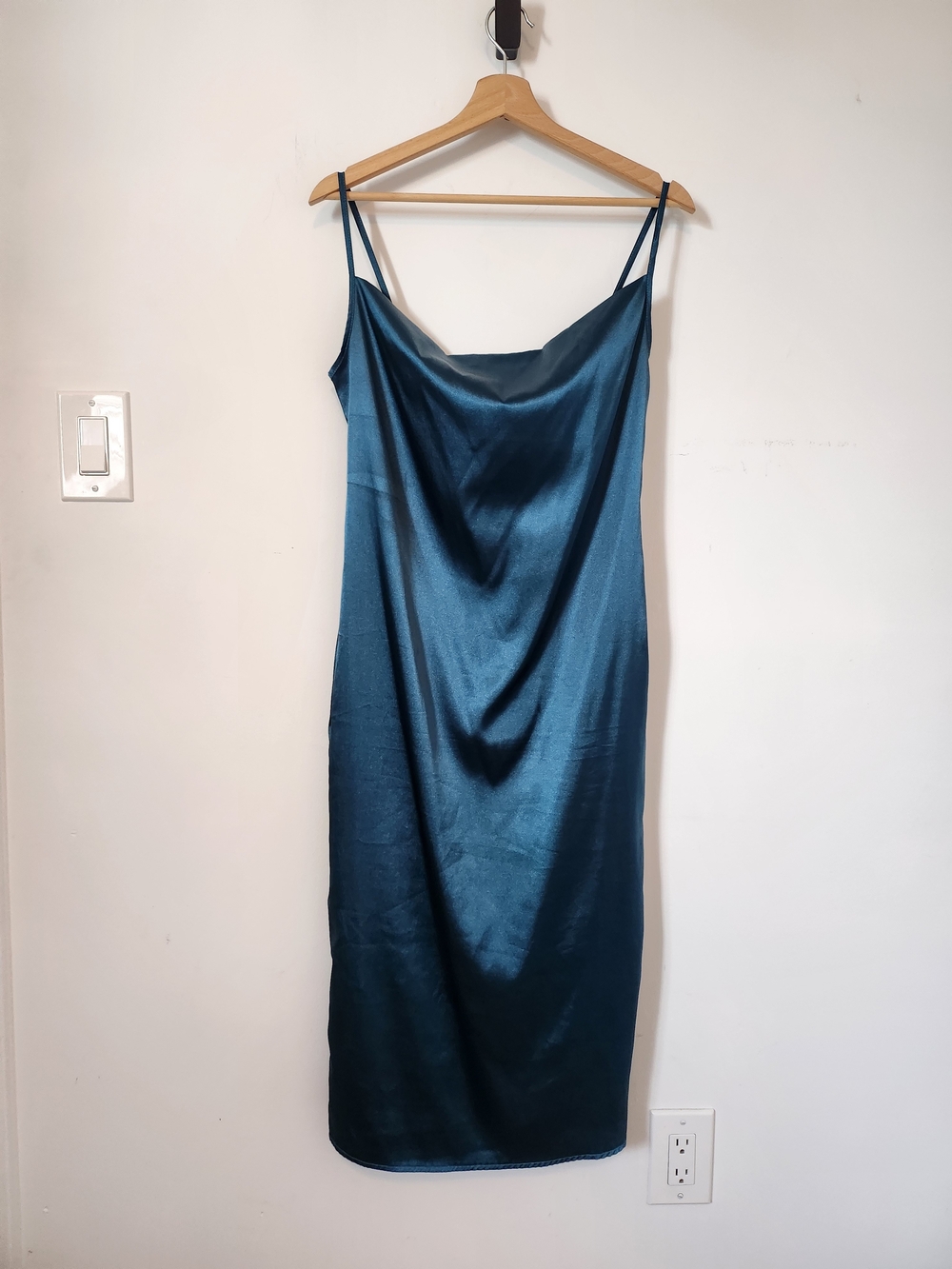Source Unknown Teal Satin Cowl Midi Slip Dress